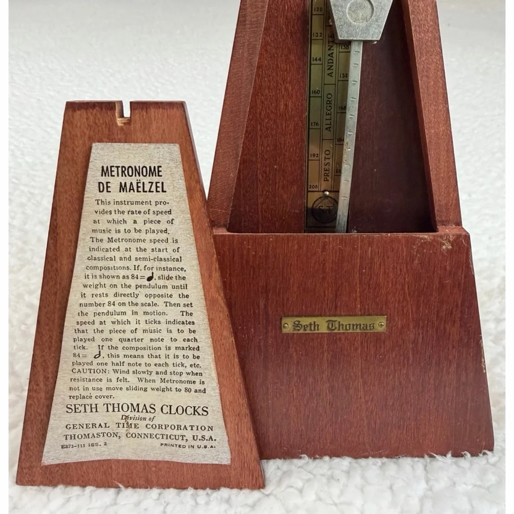 (VTG) SETH THOMAS • Brown Wooden Pyramid Wind-Up Metronome w/ Cover (Working) - Picture 15 of 16